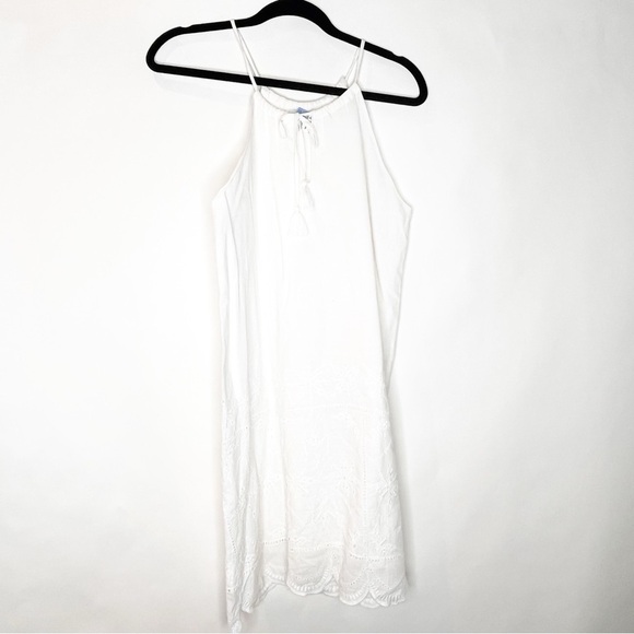 Vineyard Vines | Halter Dress With Eyelet Detail Front Tassel Tie - Picture 2 of 6